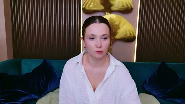 Snapshot of Lina_Sinerz chatting on February 18, 3:41 pm Lina Sinerz online show from February 18, 3:41 pm