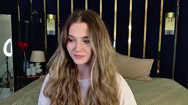 Snapshot of Lina_Sinerz chatting on April 4, 8:50 pm Lina Sinerz online show from April 4, 8:50 pm