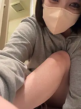 Snapshot of Nemo_01 chatting on February 5, 9:52 pm Nemo 01 online show from February 5, 9:52 pm