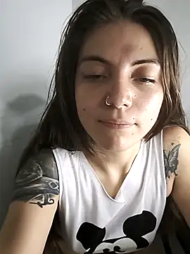 Snapshot of Ceciihot chatting on January 15, 1:32 am Ceciihot online show from January 15, 1:32 am