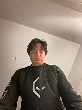 Snapshot of phantom898983 chatting on January 16, 8:46 pm phantom898983 online show from January 16, 8:46 pm