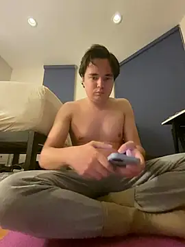 Snapshot of phantom898983 chatting on January 19, 5:22 am phantom898983 online show from January 19, 5:22 am