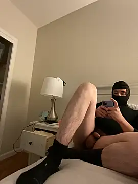 Snapshot of phantom898983 chatting on February 14, 8:22 am phantom898983 online show from February 14, 8:22 am