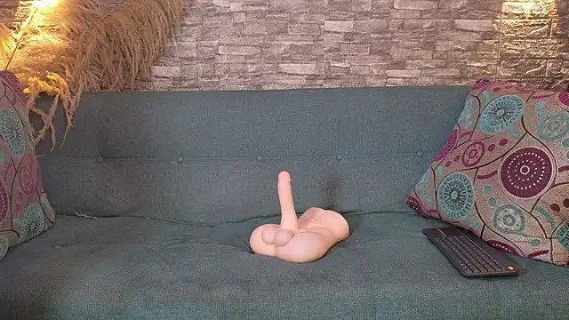 scarlettvg online show from December 18, 4:29 am