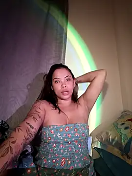 Snapshot of Cinpussie89 chatting on May 6, 1:16 pm Cinpussie89 online show from May 6, 1:16 pm