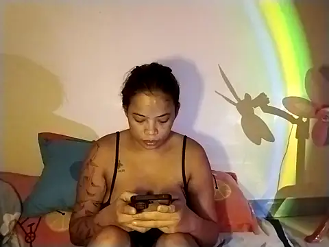 Snapshot of Cinpussie89 chatting on May 23, 5:28 pm Cinpussie89 online show from May 23, 5:28 pm