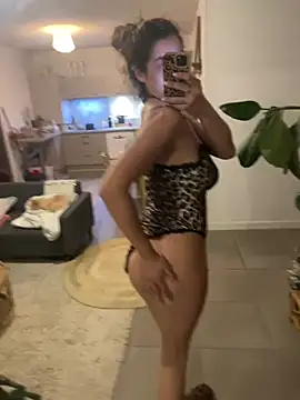 Snapshot of Deborahoff chatting on January 31, 8:51 pm Deborahoff online show from January 31, 8:51 pm