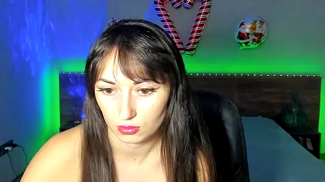 Snapshot of RosiAlina chatting on January 12, 9:14 am RosiAlina online show from January 12, 9:14 am