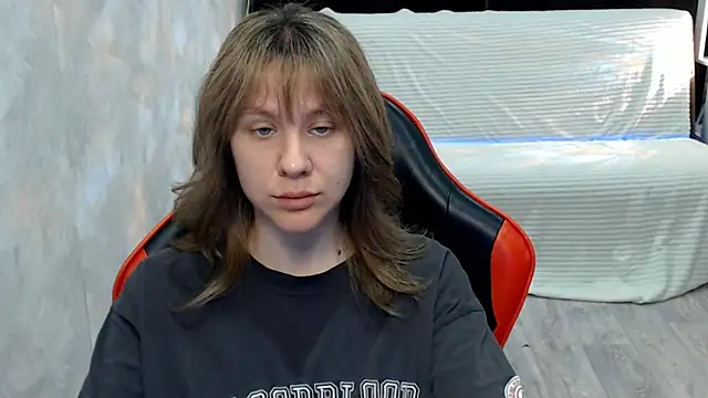 MiaBun1 online show from May 18, 3:24 am