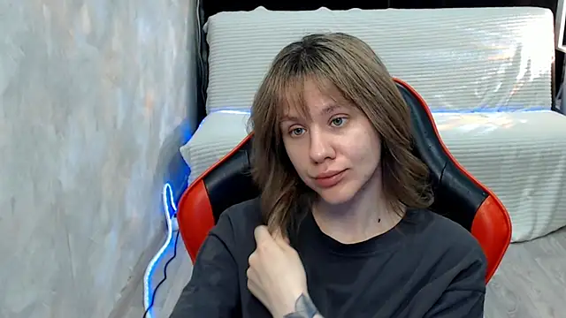 MiaBun1 online show from May 18, 4:07 am