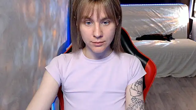 MiaBun1 online show from May 19, 1:50 pm