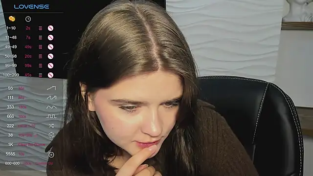 LanaTreades online show from January 19, 1:04 pm