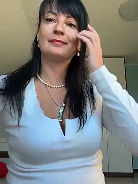 CherryCherry03 online show from May 4, 7:15 am