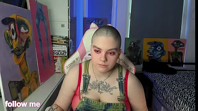 enigmastella online show from February 3, 11:04 am