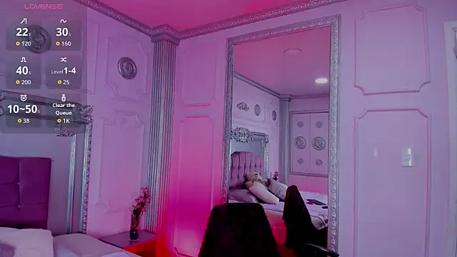 Snapshot of Sabrina_Cutte chatting on February 5, 3:22 am Sabrina Cutte online show from February 5, 3:22 am