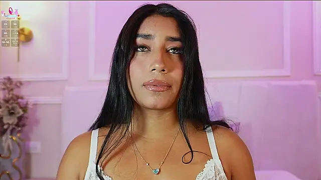 SaraJonesxx online show from March 18, 7:17 pm