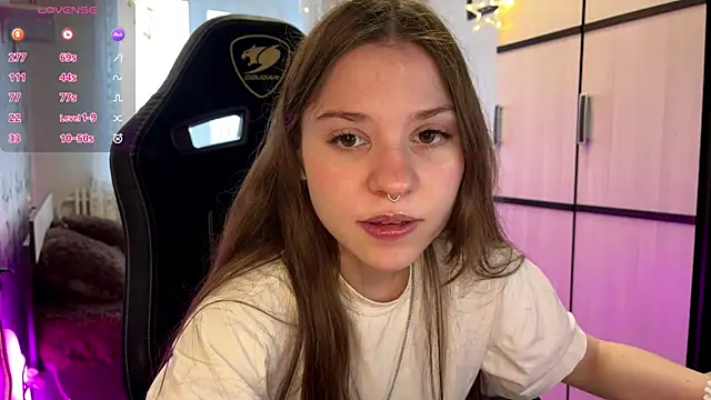 GayleLuu online show from December 19, 11:39 am