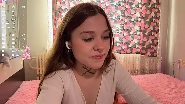 GayleLuu online show from February 3, 10:09 am