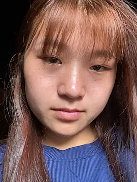 hinata-xx online show from May 6, 9:47 am