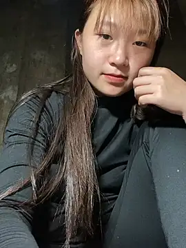 hinata-xx online show from May 9, 3:34 am