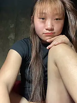 hinata-xx online show from May 11, 2:45 pm
