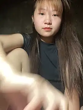 hinata-xx online show from May 11, 10:51 pm