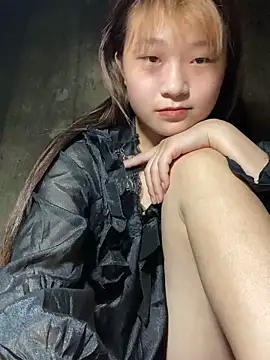 hinata-xx online show from May 18, 9:15 am