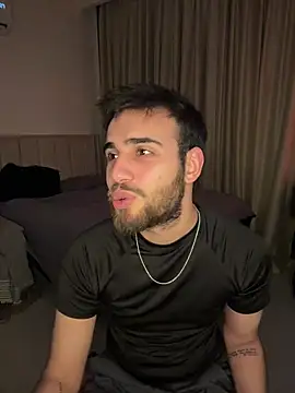 2HARDKURT online show from February 2, 6:50 pm