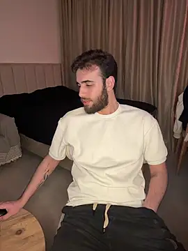 2HARDKURT online show from February 20, 6:41 pm