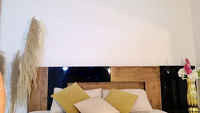 Snapshot of LucyHanks chatting on March 28, 12:38 pm LucyHanks online show from March 28, 12:38 pm