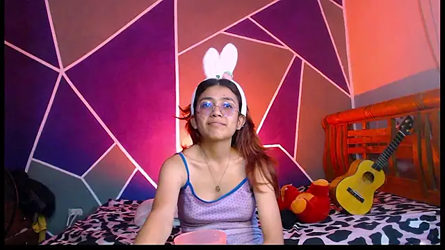 bellota bunny online show from February 3, 9:09 pm
