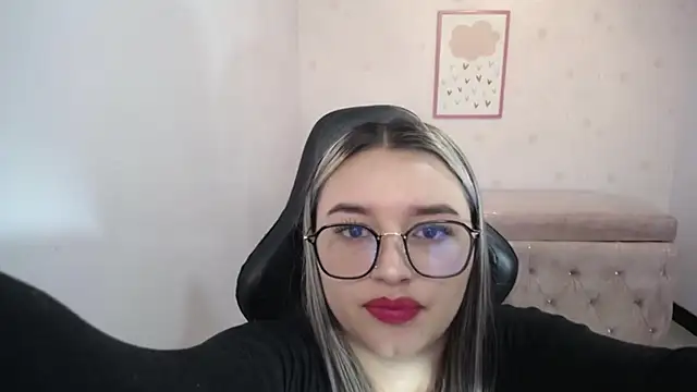 Iris Bell ch online show from December 14, 11:26 am