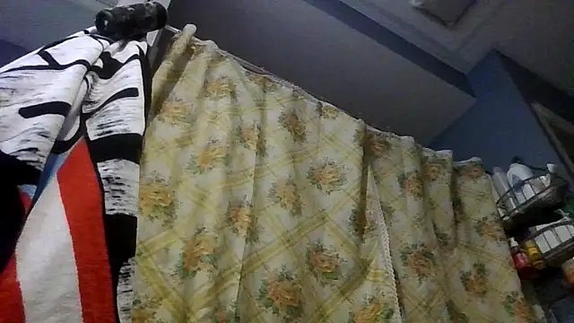 wecrulb online show from December 14, 8:02 pm