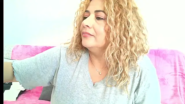 mariajosebarrazaa online show from February 12, 3:18 pm