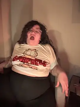 VanesssaMilf  online show from December 21, 11:45 pm