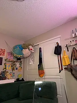 ollythegreat online show from May 13, 4:32 am