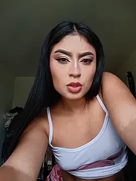 EmmyDuran online show from May 20, 7:53 pm