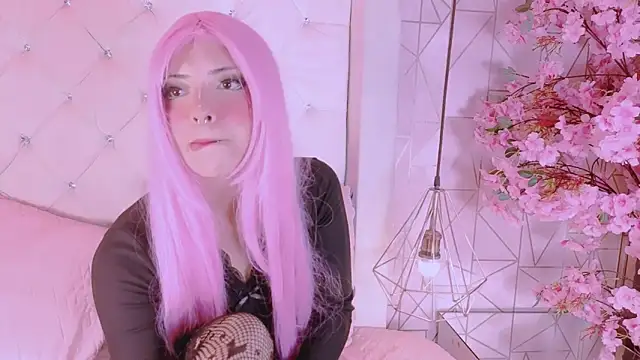 Snapshot of NamiMoon1 chatting on February 10, 1:15 pm NamiMoon1 online show from February 10, 1:15 pm