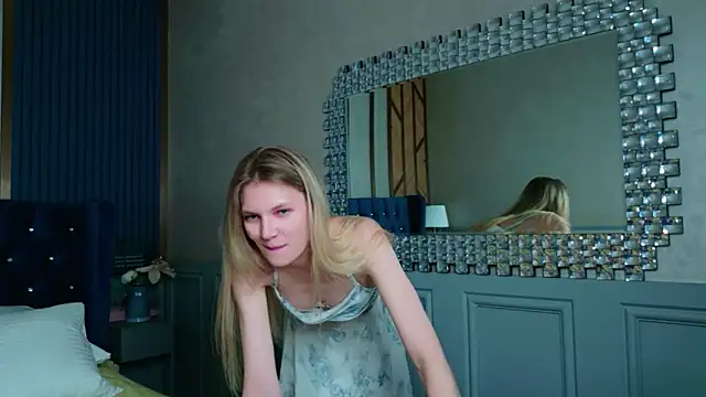 Vivien Hans online show from February 3, 2:53 am