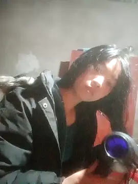 Snapshot of Amiluli chatting on January 10, 2:19 pm Amiluli online show from January 10, 2:19 pm