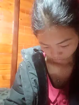 Snapshot of Amiluli chatting on February 5, 10:36 pm Amiluli online show from February 5, 10:36 pm