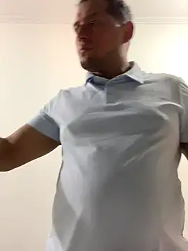 Snapshot of DarkOnebaki- chatting on January 8, 4:15 am DarkOnebaki- online show from January 8, 4:15 am