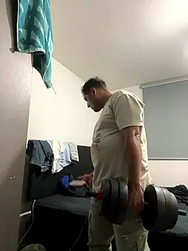 Snapshot of DarkOnebaki- chatting on January 13, 5:46 am DarkOnebaki- online show from January 13, 5:46 am