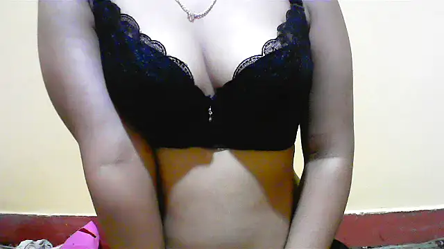 Snapshot of begum_nepal chatting on March 31, 1:00 pm begum nepal online show from March 31, 1:00 pm