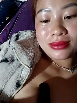 Snapshot of mayni012314 chatting on February 5, 6:23 pm mayni012314 online show from February 5, 6:23 pm