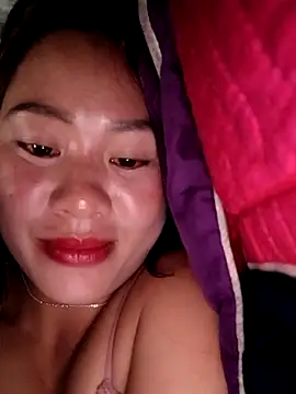 Snapshot of mayni012314 chatting on February 6, 9:01 am mayni012314 online show from February 6, 9:01 am