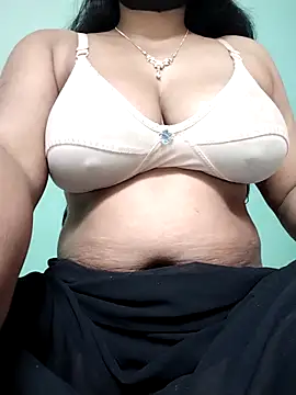 Uma-2 online show from December 23, 4:32 am