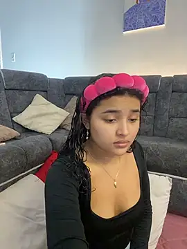 Snapshot of ladulcemary_ chatting on January 6, 2:10 pm ladulcemary online show from January 6, 2:10 pm