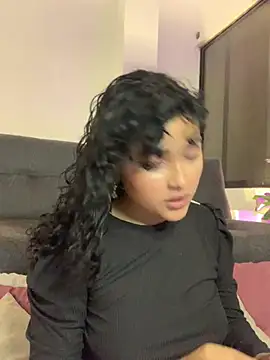 Snapshot of ladulcemary_ chatting on February 10, 2:21 pm ladulcemary online show from February 10, 2:21 pm