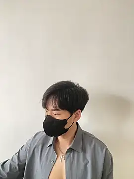 Snapshot of kimze7 chatting on February 22, 1:51 am kimze7 online show from February 22, 1:51 am